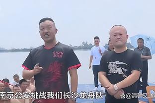 瞬间生龙活虎！在球场上进球能治百病！